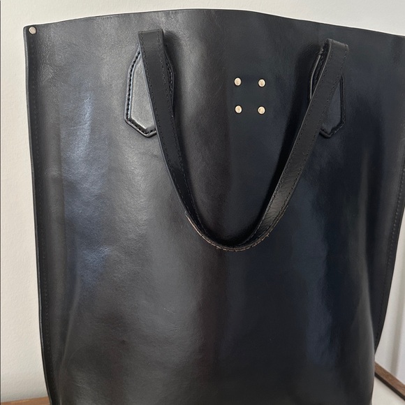 TRADEMARK Tall Leather Tote - Picture 4 of 15